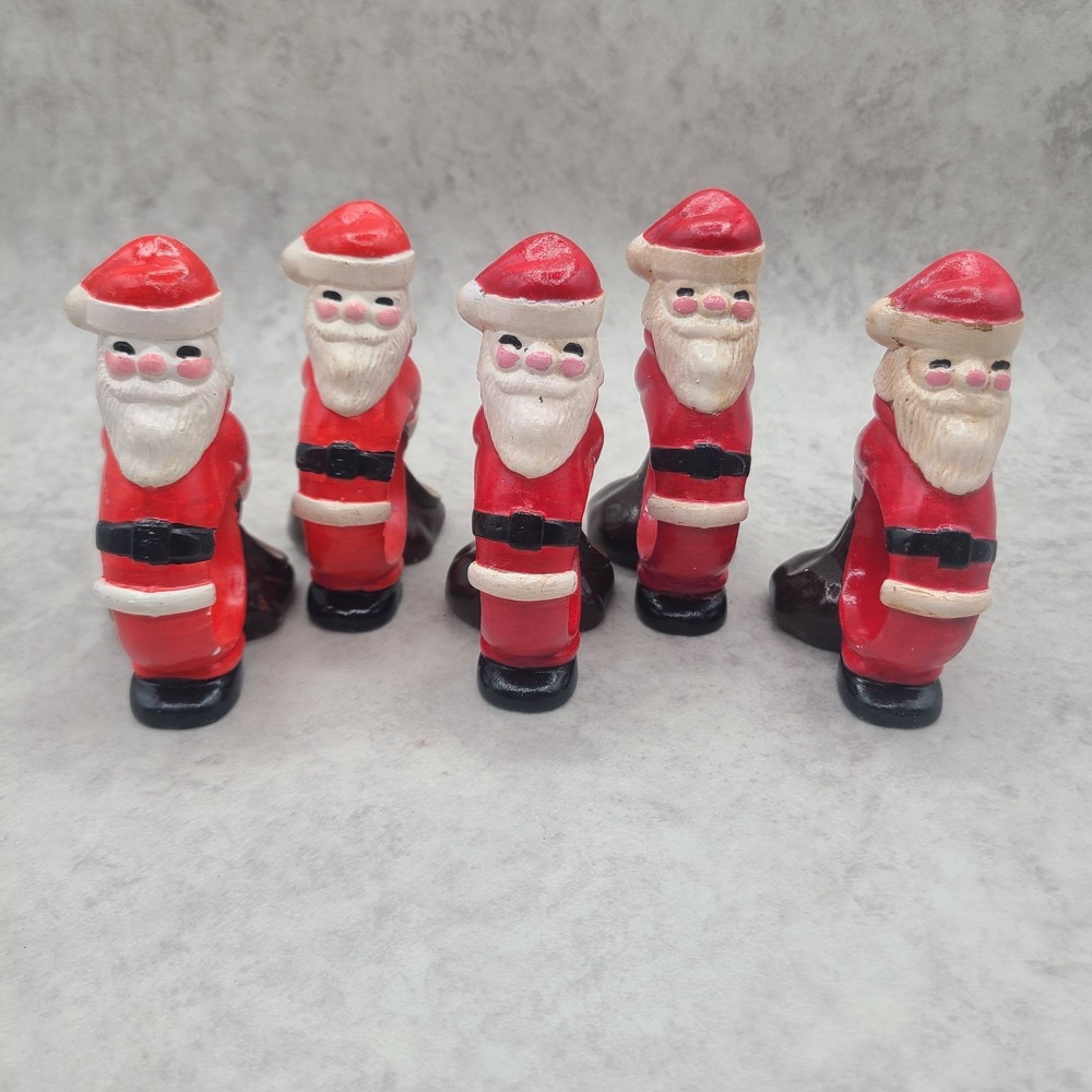 Lot of 5 VTG Hand Painted Santa Claus Ceramic Napkin Ring /Holders 3 3/4"